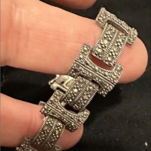 Elegant Silver Women's Bracelet